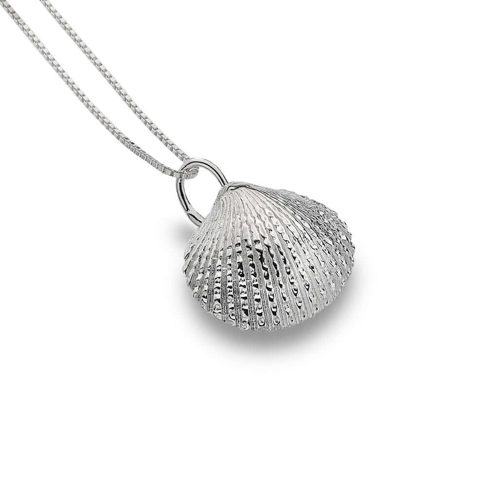 Silver Origins Cockle Shell Pendant Necklace